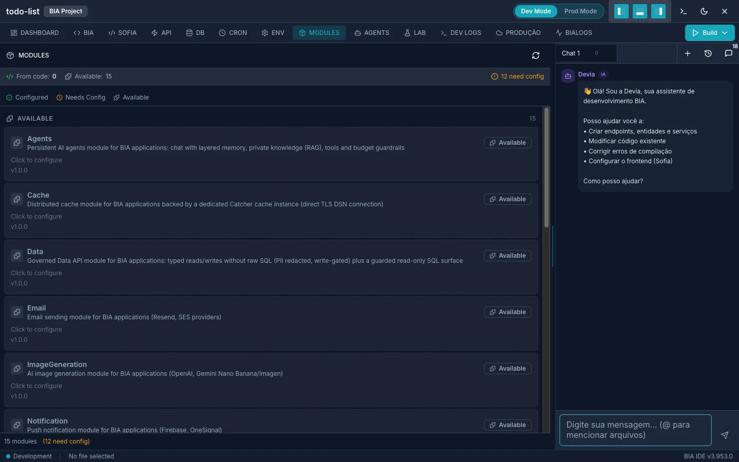 Aba Modules da BIA mostrando o catálogo com 15 módulos disponíveis — Agents, Cache, Data, Email, geração de imagens e notificações — cada um com descrição e botão de configuração, ao lado do chat da assistente Devia